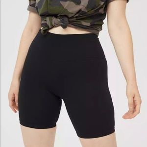 Offline by Aerie OG 7” bike short